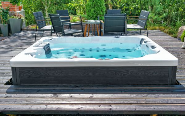 Spa Deck Remodeling in New Baltimore